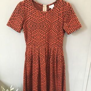 Lularoe Amelia dress size small.